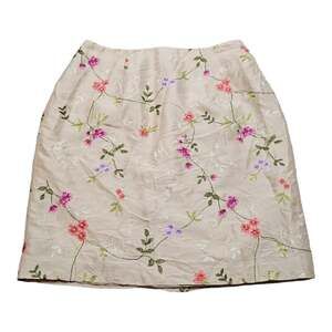 SILK Club Collection 100% Silk Embellished Floral Skirt 6 Petite